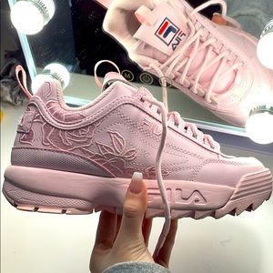 Fila (pink with roses)